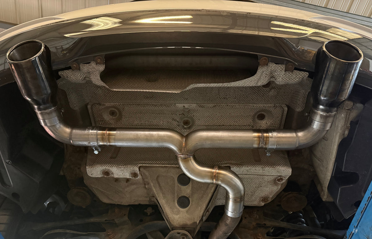 BMW 220D WITH DUAL EXIT SPORT EXHAUST PIPE DYNAMICS