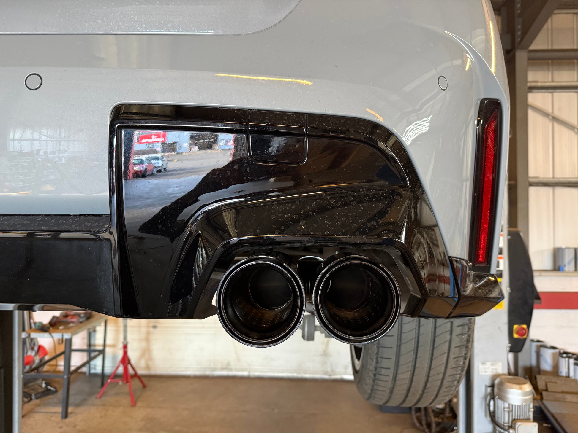 BMW F70 120i - BACK BOX DELETE - QUAD EXIT CONVERSION M135I STYLE EXHAUST Pipe Dynamics BMW