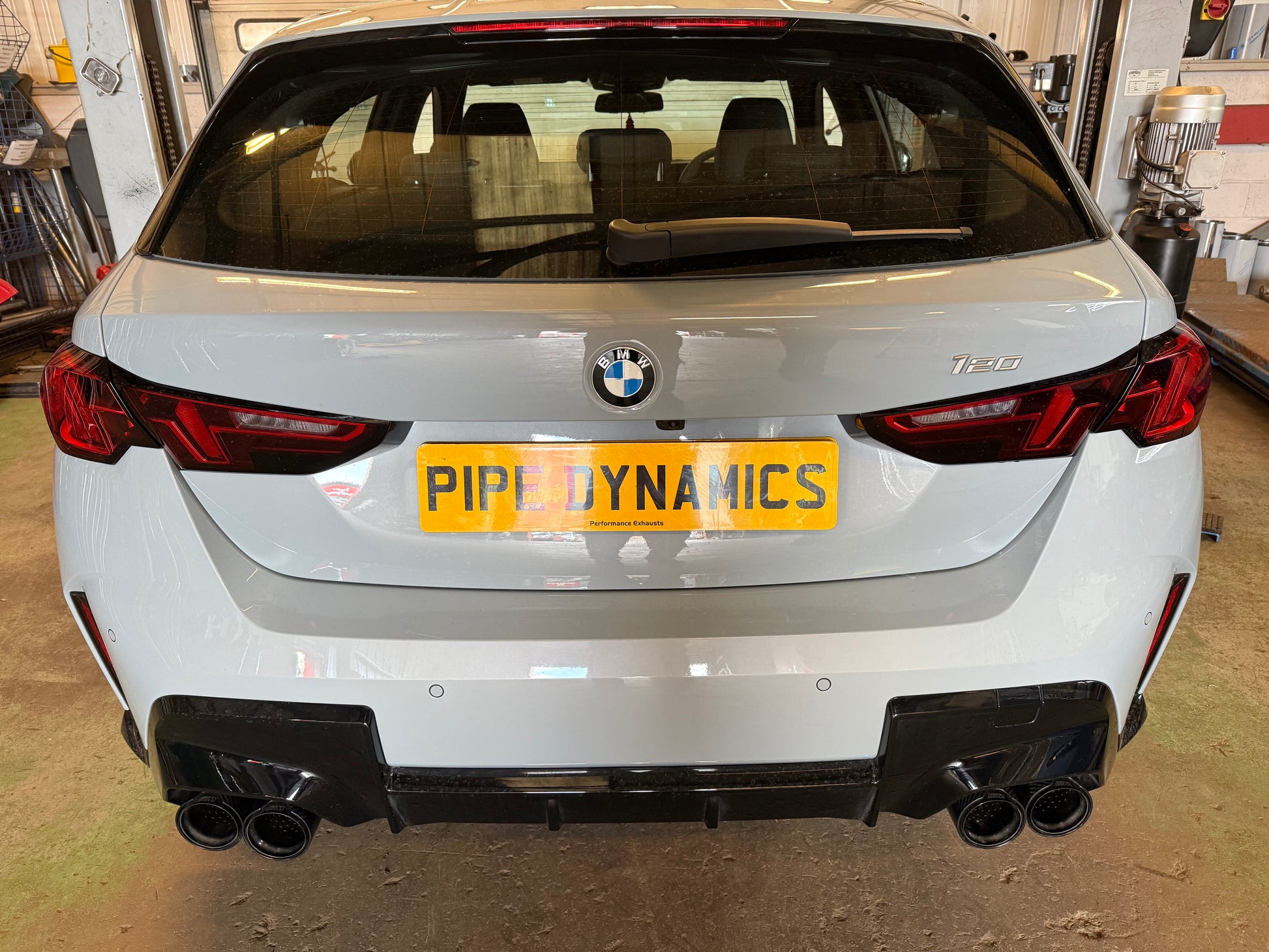 BMW F70 120i - BACK BOX DELETE - QUAD EXIT CONVERSION M135I STYLE EXHAUST Pipe Dynamics BMW