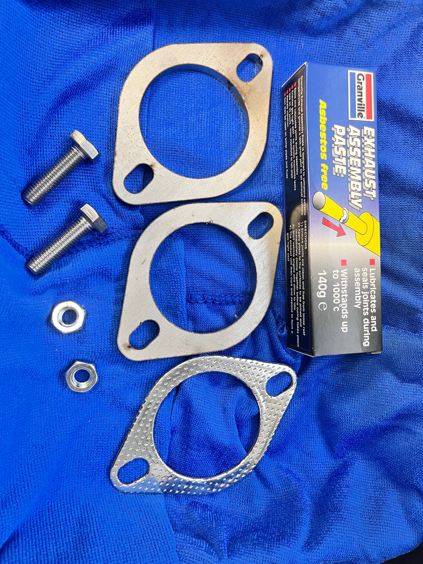 Stainless Steel 2.25" and Gasket Kit with Exhaust Sealant Paste - Pipe Dynamics